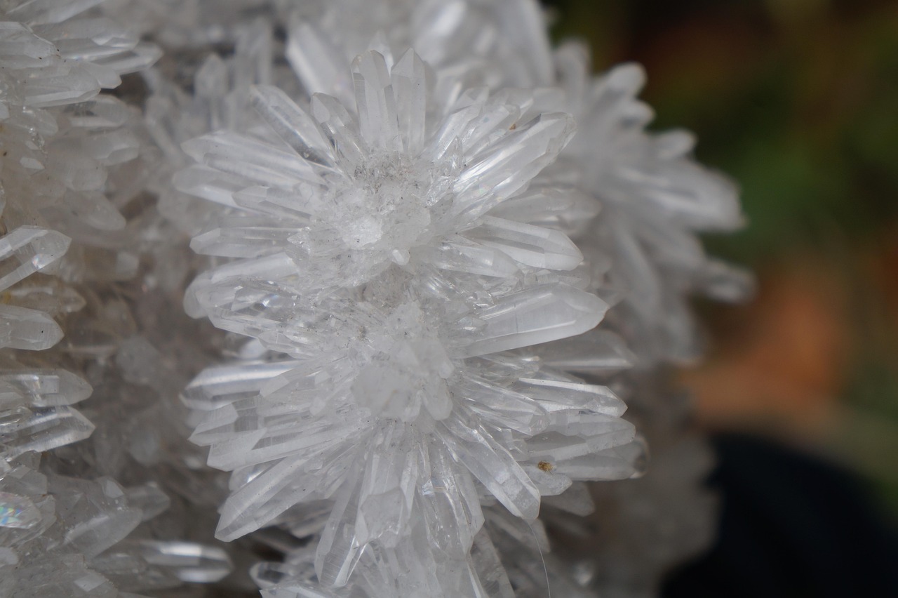 天然水晶石价格解析与图片展示
