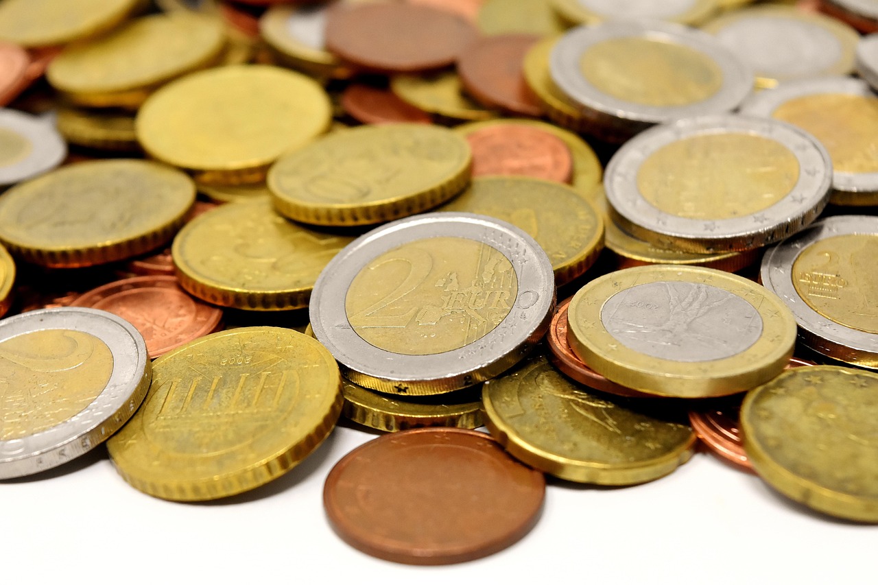 黄金与K金，哪个更胜一筹？深度解析二者的区别与优劣对比。