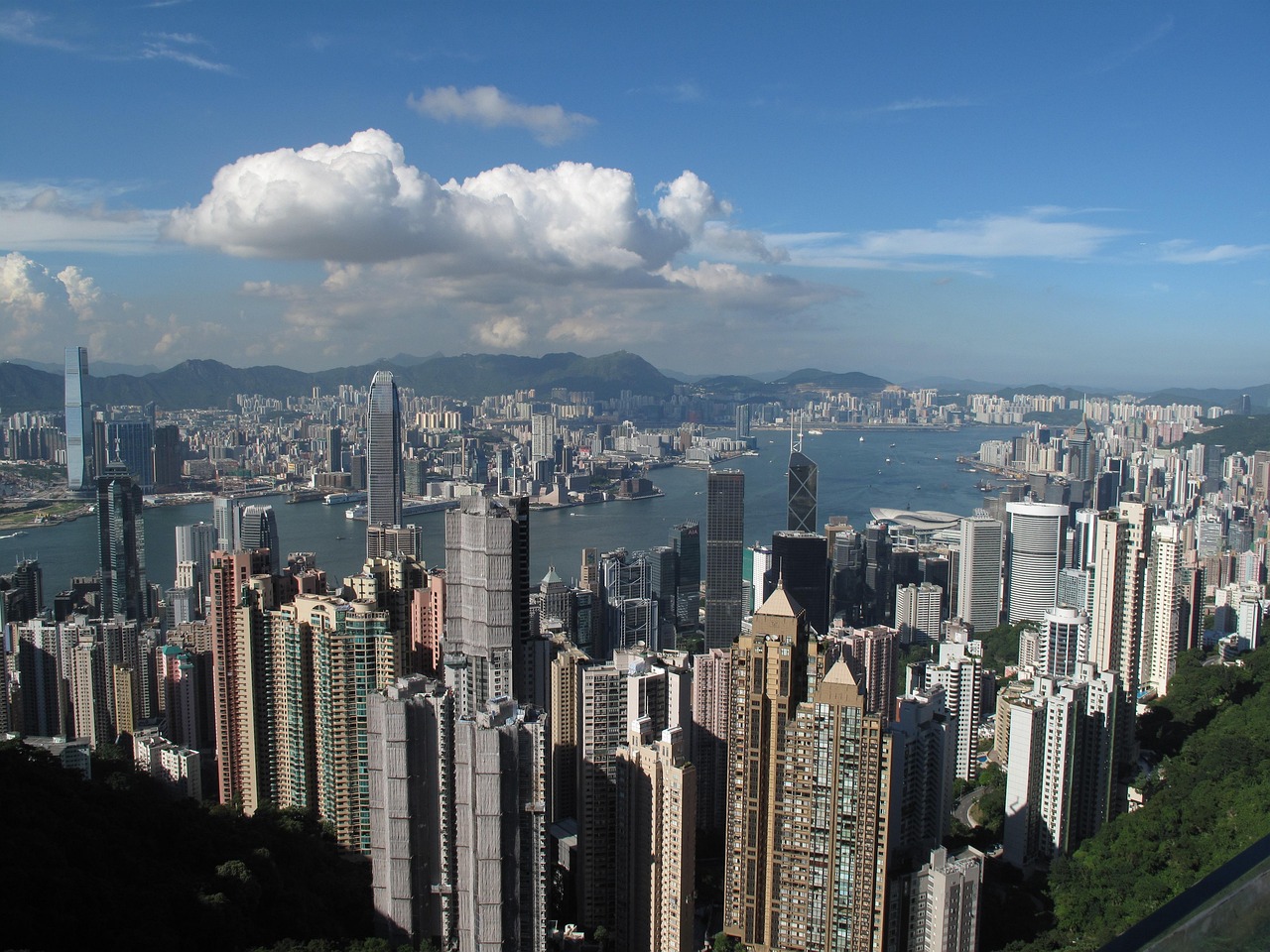 香港六大公校广东开校区有哪些推荐吗啊呢,香港六大公校在广东开设校区推荐指南